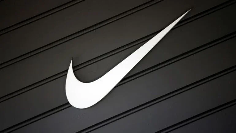 Nike planeja linha de calçados de até US$ 100 após queda nas ações