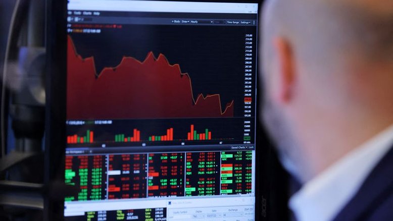 Wall St fecha em queda com inflação na máxima em 40 anos prenunciando Fed mais agressivo
