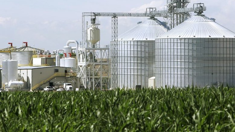 Taxa zero do etanol importado tem pouco impacto, mas indústria do Brasil protesta