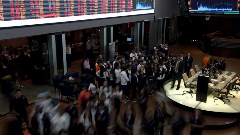 Ibovespa tem 7a salta com Wall Street e expectativa por juro; Magazine Luiza salta 10%