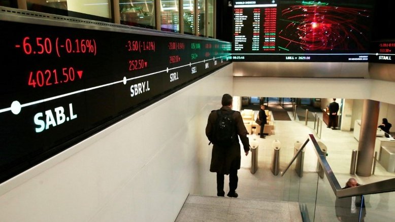 Ações europeias avançam com investidores avaliando títulos; papéis de petróleo caem