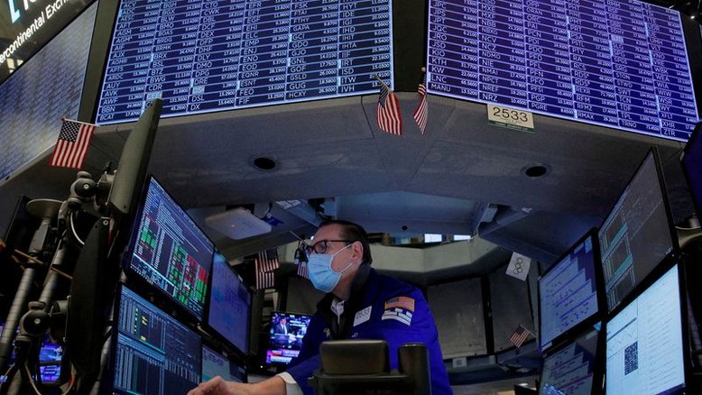 Dow Jones e S&P 500 caem após 4 dias de ganhos em meio a bombardeios russos na Ucrânia