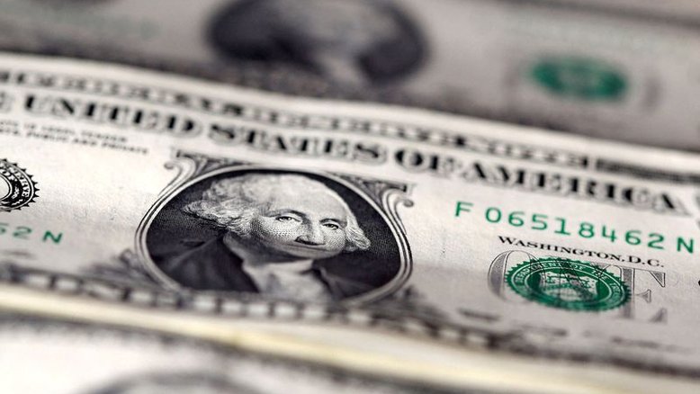 Dólar tem sessão instável ante real com foco em IPCA de março e força da moeda no exterior