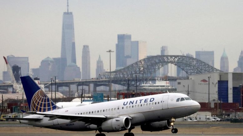 United Airlines prevê lucro no 2º tri e receita recorde