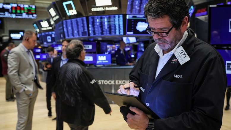 Wall Street busca direção antes de decisão do Fed