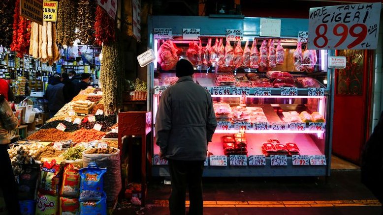 Inflação na Turquia dispara para 70% e deixa Erdogan em situação difícil