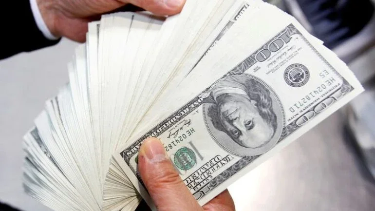 Dólar dispara a R$5,11 com dados de emprego dos EUA reforçando temores sobre Fed