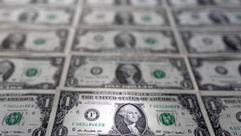 Dólar acompanha exterior frente a real com mercado digerindo dados de inflação dos EUA
