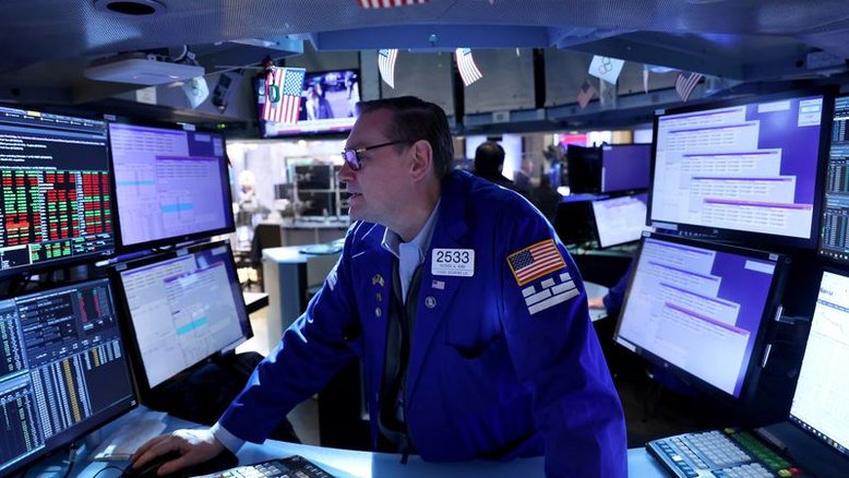 Nasdaq cai mais de 3% após dados de inflação fracassarem em oferecer alívio