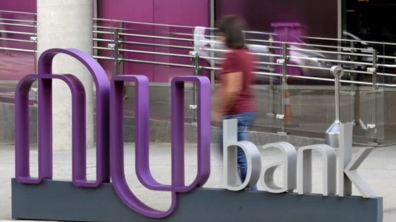 De olho em pequenos negócios, Nubank lança pagamento com cartão sem maquininha