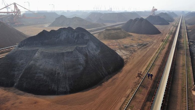 Minério de ferro salta quase 7% após Índia aumentar tarifas de exportação