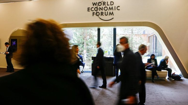 Líderes empresariais e governamentais alertam em Davos para risco de tempestade econômica