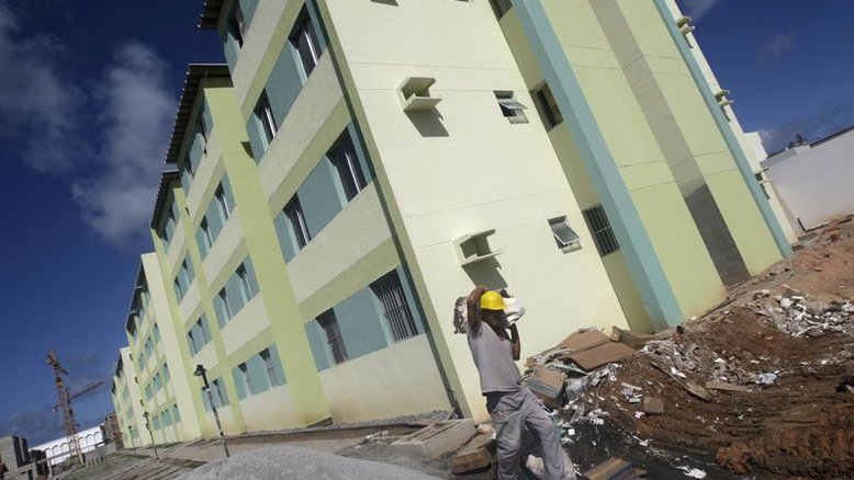 Setor da construção discute com governo impulso a programa Casa Verde e Amarela