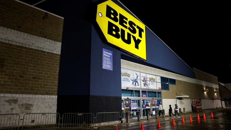Best Buy reduz projeção de lucro diante de efeito da inflação em vendas de TV, computadores