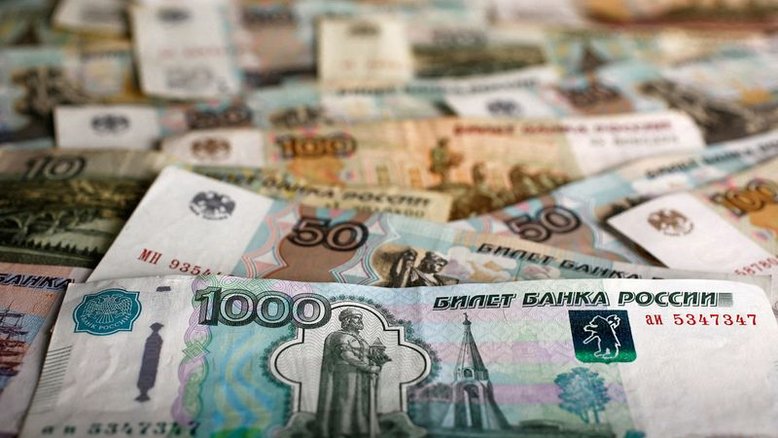 Rússia pagará serviço da dívida externa em rublos, diz ministério