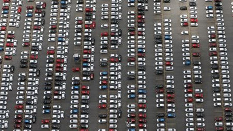 Concessionárias esperam vendas de veículos novos com freio puxado em 2023