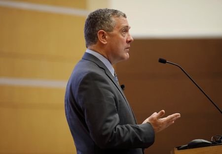 Bullard, do Fed, diz que 2023 pode ser o ano em que a alta da inflação desacelera