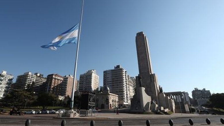 CORREÇÃO (OFICIAL) - Economia da Argentina crescerá mais de 3% em 2023, diz ministro