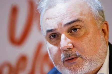 Prates e Lula se reúnem para começar a definir nomes ao conselho da Petrobras, diz fonte
