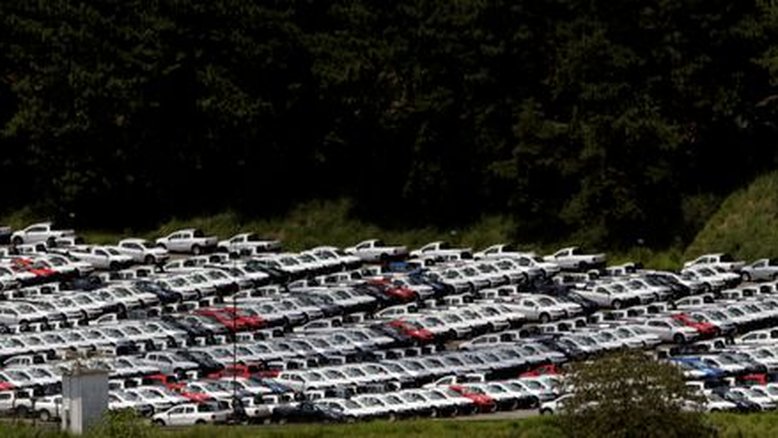 Indústria do Brasil inicia 2023 em contração pelo 3º mês, mas ritmo de queda diminui, mostra PMI