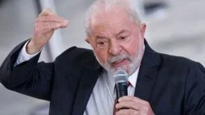 Presidente Luiz Inácio Lula da Silva fala em reunião com sindicalistas no Palácio do Planalto, em Brasília