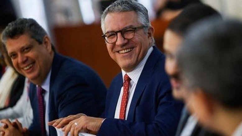 Padilha diz desconhecer qualquer discussão sobre mudança da meta de inflação