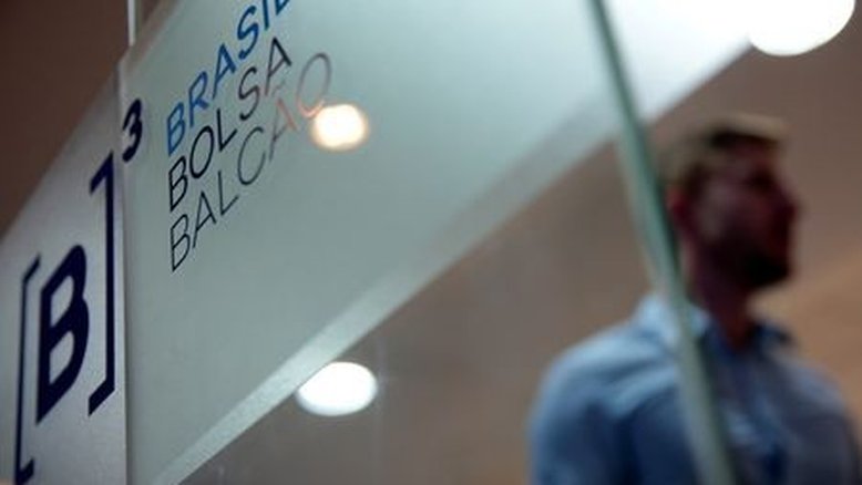 B3 prevê competição em bolsa, mas não para breve