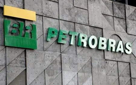 Lucro da Petrobras deve subir com maiores preços e vendas de ativos, estima Ineep