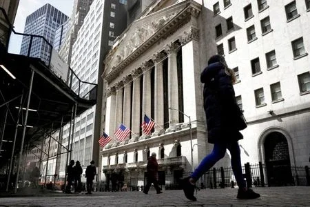 S&P 500 e Dow recuam em sessão final de fevereiro turbulento para bolsas dos EUA