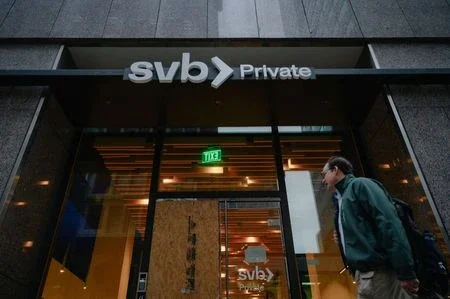 Americanos mostram cautela com resgates à medida que aumentam preocupações com bancos, diz pesquisa Reuters/Ipsos