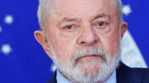 Lula cancela viagem à China