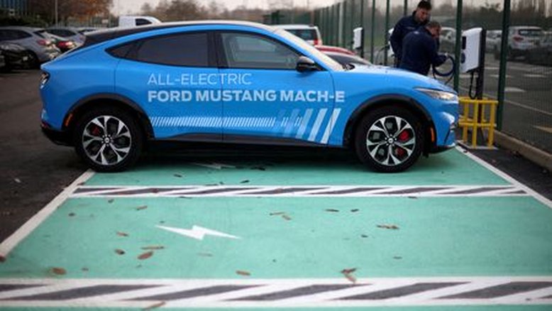 Ford estima prejuízo antes de impostos de US$3 bi em negócio de veículos elétricos este ano