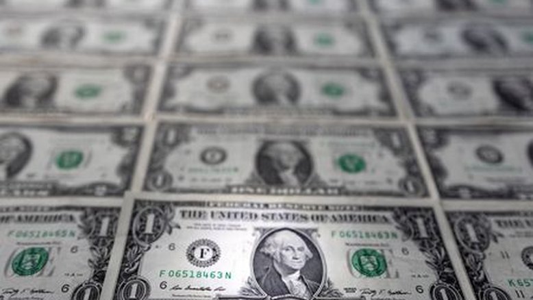Dólar à vista fecha em alta ante real em sintonia com exterior