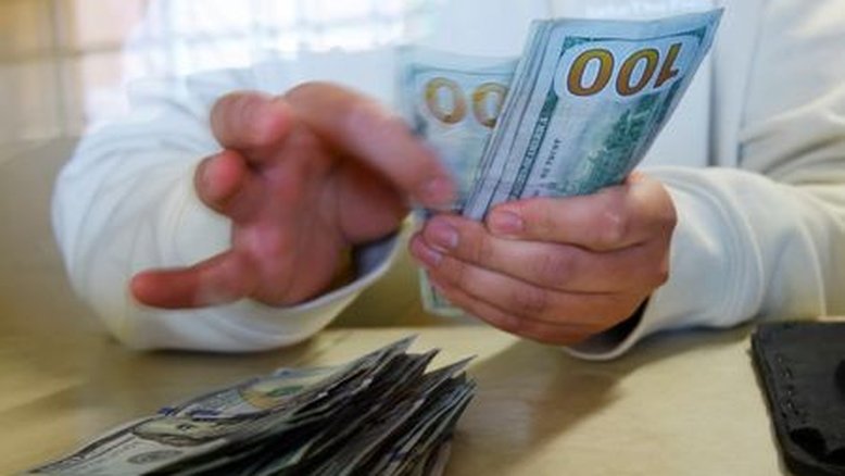Fluxo cambial no Brasil é positivo em US$2,553 bi em abril até dia 6, diz BC