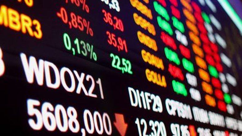 Ibovespa hesita com realização de lucros após altas seguidas