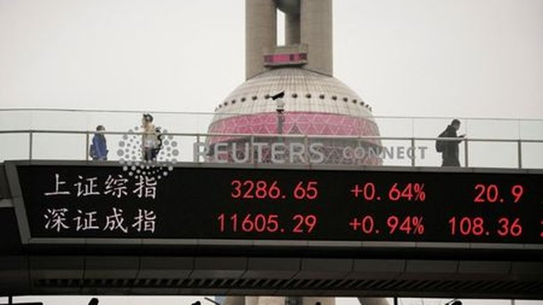 Ações de Hong Kong fecham em alta após expansão de serviços na China
