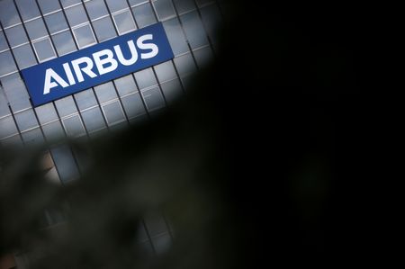 Entregas da Airbus caem 5%, mas empresa recupera liderança sobre Boeing