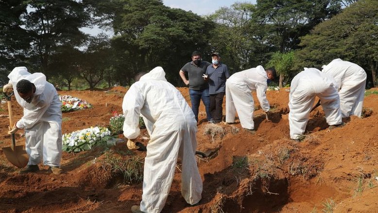 Brasil registra 3.560 novas mortes por Covid-19 e total supera 365 mil