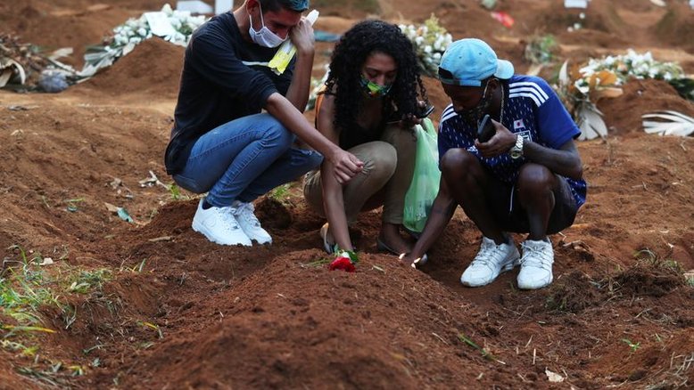Brasil registra 1.347 novas mortes por Covid-19 e total atinge 374.682