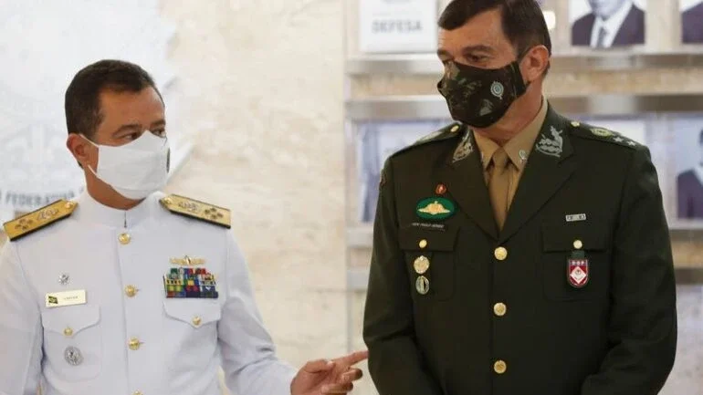 Em primeira mensagem, novo comandante diz querer Exército como "vigoroso vetor da estabilidade"