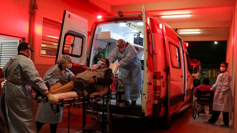Queiroga culpa falha na assistência de saúde por quantidade de mortos por Covid