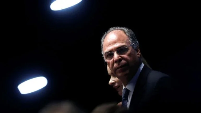 Líder do governo, Fernando Bezerra Coelho passa a integrar CPI da Covid