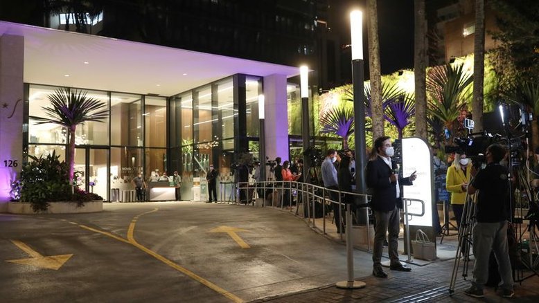 Bolsonaro diz que cirurgia está afastada e que pode ter alta na sexta-feira