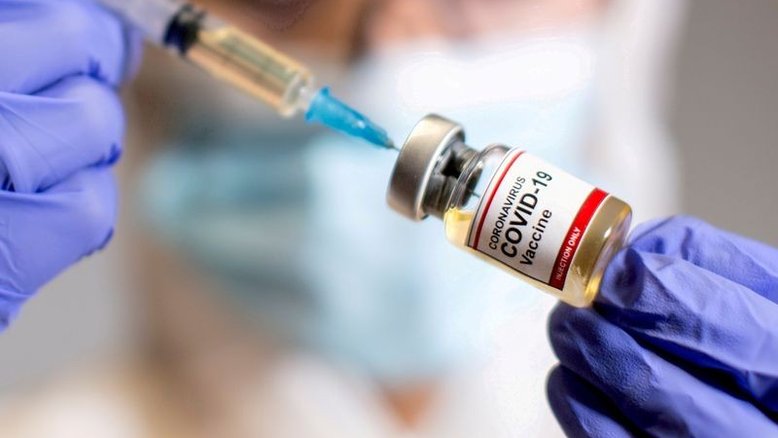 Adolescentes serão vacinados contra Covid após 1ª dose para adultos, diz Saúde