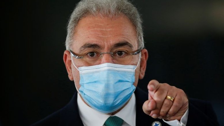 Médicos denunciam Queiroga ao CFM por demora em vacinação de crianças