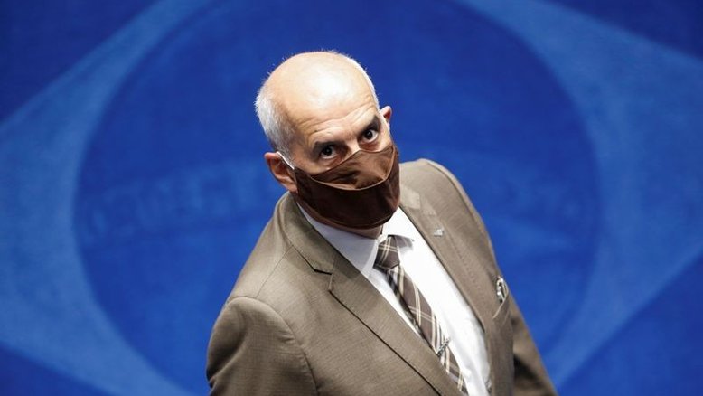 PF intima ministro Ramos e diretor da Abin a depor sobre ataques de Bolsonaro às urnas eletrônicas