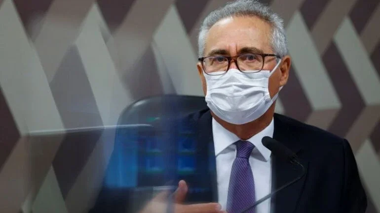 Renan quer definição criteriosa de crimes contra Bolsonaro para relatório ter consequência rápida na PGR e TPI
