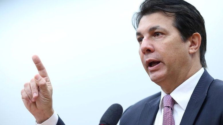 Após novo parecer, comissão da Câmara discute reforma administrativa em meio à obstrução