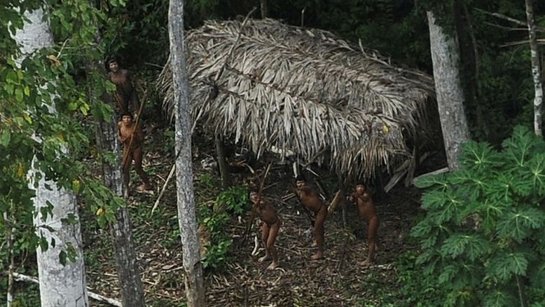 Barroso proíbe entrada de missões religiosas em terras de índios isolados