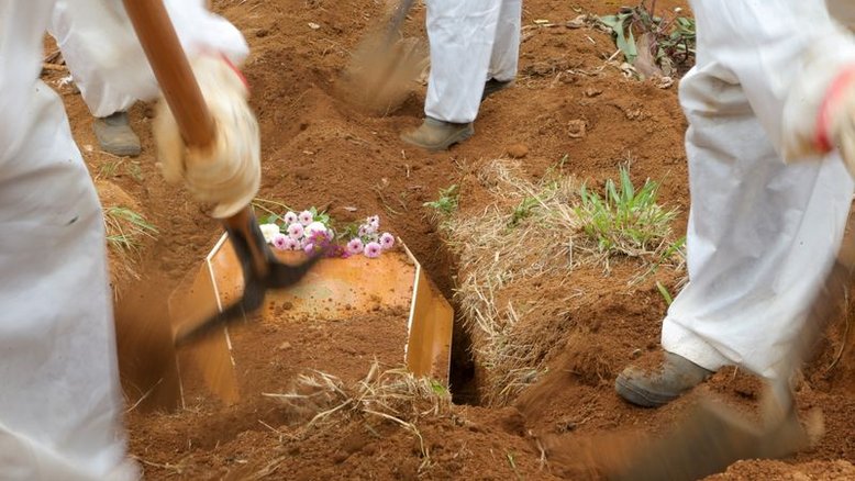 Brasil registra 15.395 casos e mais 793 mortes por Covid-19